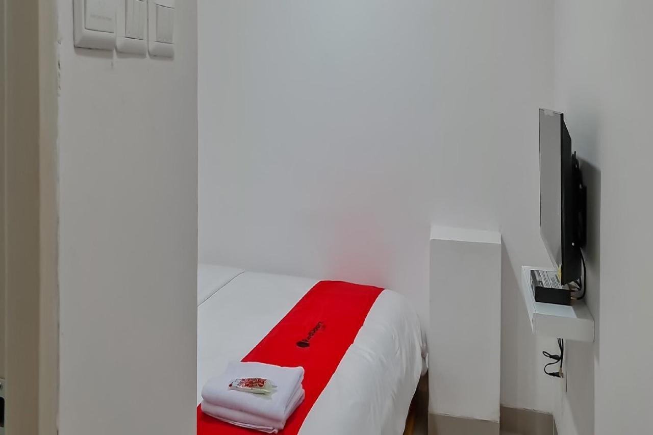 RedDoorz Plus @ Batutulis Bogor Bagian luar foto