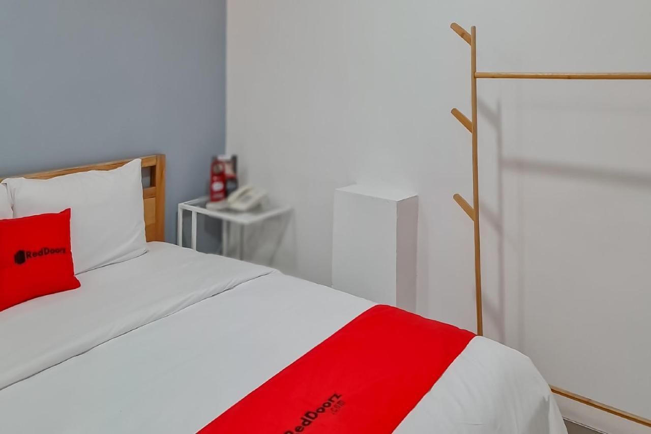 RedDoorz Plus @ Batutulis Bogor Bagian luar foto